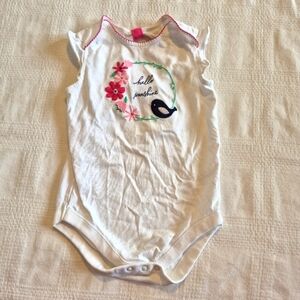 Gymboree girls size 12-18 months white bodysuit with bird & flower design VGUC